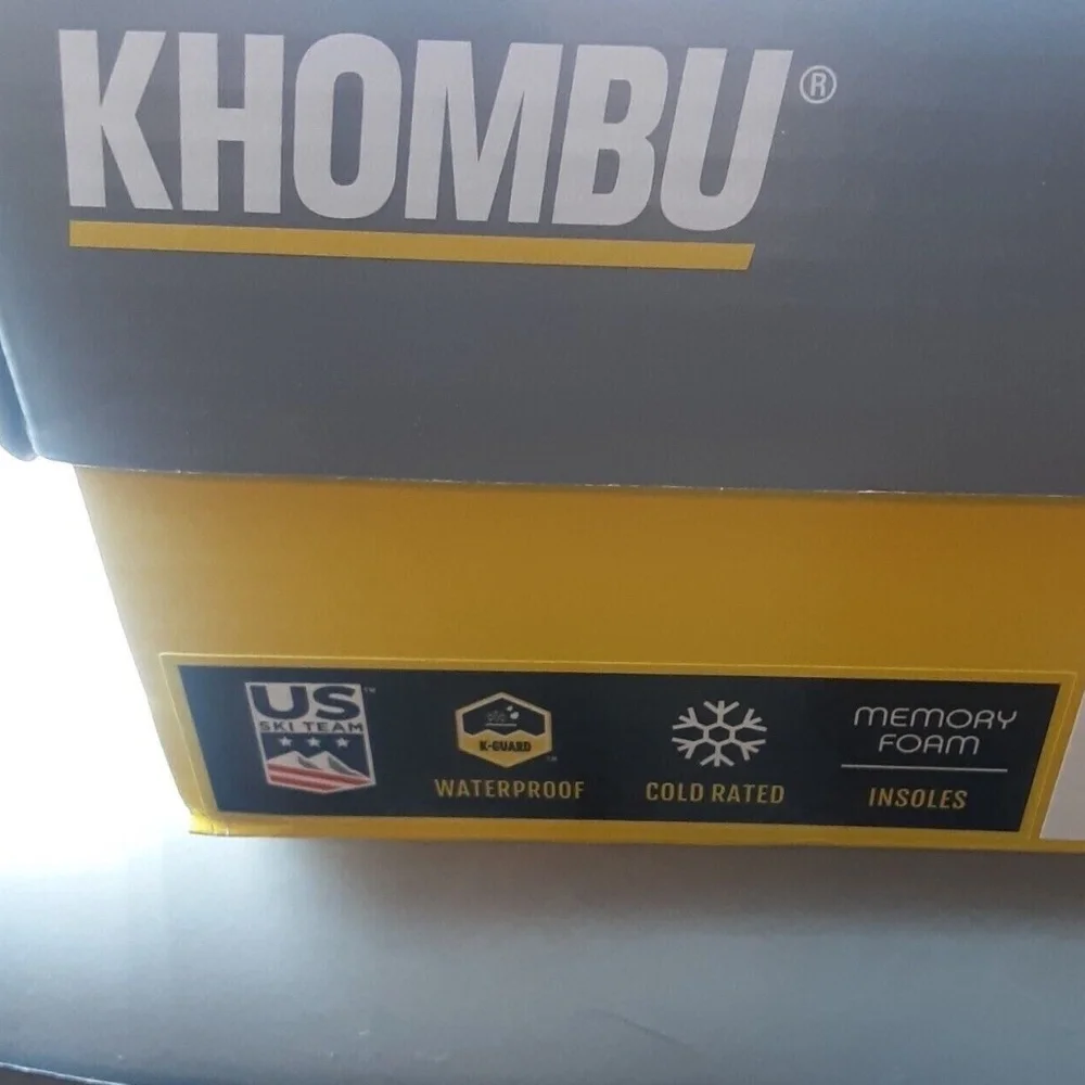 New Khombu Women's Shoe Ankle Boots Bootie Megan Waterproof Front Zip NIB Black - Picture 2 of 8